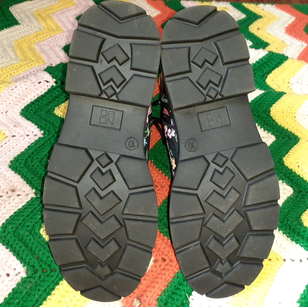 Floral Combat Boots - Picture 6 of 6
